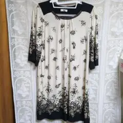 axes 【新品】花柄 五分袖チュニック　M