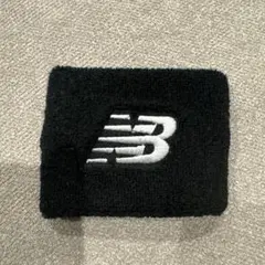 New Balance ブラック リストバンドのサムネイル