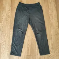 ユニクロ ウルトラストレッチアクティブテーパードパンツ Lサイズ ダークグレー