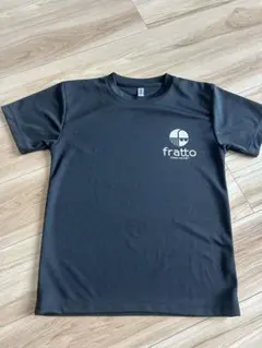 fratto STRING FACTORY ロゴ入りTシャツ ブラックのサムネイル