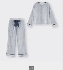 GU マシュマロフィールラウンジセット　トップスのみ　ルームウェア　パジャマ　冬