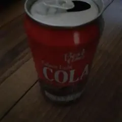 空き缶 ダイエットコーラ 赤