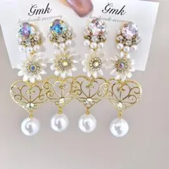 ゴージャス　フラワーピアス　ハンドメイド　花　結婚式　ブライダル　ハート　パール