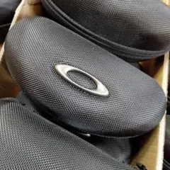 仕切り有り１個売り 新品 OAKLEY サングラス 純正ケース