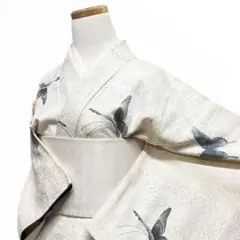 小紋　銀彩　蝶　抽象花模様　オフホワイト　着物　115b d ms