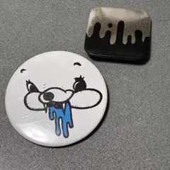 monomania 缶バッヂ2個セット