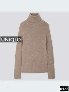 0122 UNIQLO エクストラファインメリノリブタートルネックセーター