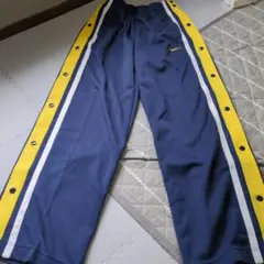 Nike サイドボタン付きパンツ Lサイズ ネイビー/イエロー