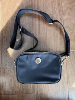 Tommy Hilfiger ショルダーバッグ 黒