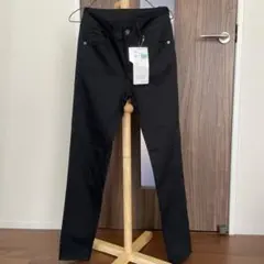 スキニーパンツ　黒