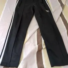 adidasベッケンバウアー トレフォイル ジョガーパンツ ブラック