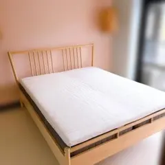 取引完了⭐IKEA クイーンベッドフレーム クイーンサイズのベッドの大きさはどのくらい？選び方やメリット