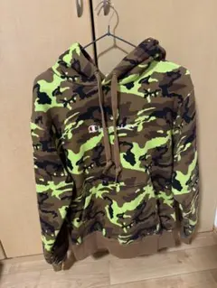 champion 迷彩フード付きパーカー　サイズM
