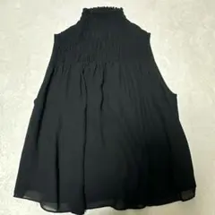 美品】BLENHEIM ブレンヘイム フリルネックノースリーブブラウス 黒 