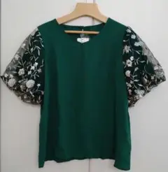 【タグ付•未使用】groveグリーン 刺繍入りシースルー袖トップス Lサイズ