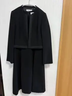 ブラックロングドレス フレアスリーブ