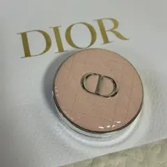 ディオールスキン フォーエヴァー イドラ グロウ クッション　限定ケース