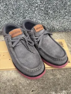 【レア物】【送料込】GRAVIS グレー スエード スニーカーのサムネイル