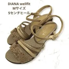 DIANA サンダル ベージュ ストラップ付き