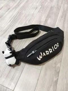 WARRIOR ボディバッグ パンダチャーム付き ブラック