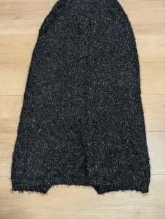 ラメ入り黒タイトスカート