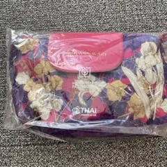 SIRIVANNAVARIのポーチ。タイ航空のビジネスクラス搭乗で貰えるもの