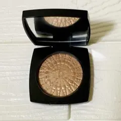 CHANEL PERLES DE LUMIERE フェイスパウダーのサムネイル