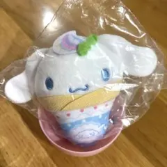 サンリオ　クレープおくるみマスコット　シナモロール