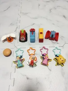 明治キャラメル くるくる回転レストラン おまけおもちゃ 20種 - メルカリ