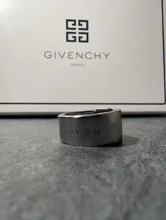 Givenchyリング27号前後