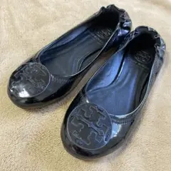 Tory Burch トリーバーチ パテント バレエシューズ 22.5cm 黒