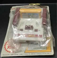 Nintendo ファミリーコンピュータ LEDライトキーホルダー