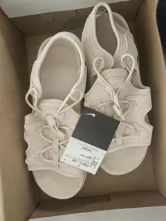 Nike ホワイトベージュ スポーツサンダル