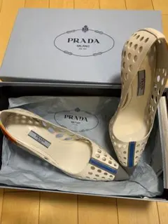 PRADA パンプス ポインテッドトゥ パンチング 36のサムネイル