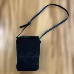 美品　ヤマダヤ PEOHINCHAR ファー付き黒ショルダーバッグのサムネイル