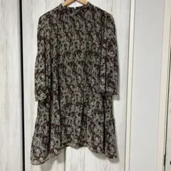 お値下げ　ZARA     花柄チュニック