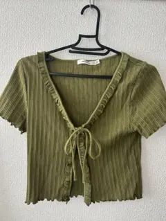 オリーブグリーン フリル付きクロップドTシャツ MOUSSY