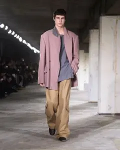 【新品未使用】DRIES VAN NOTEN 25AW BISHOP ネイビーのサムネイル