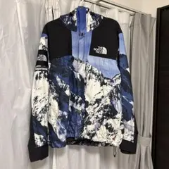 Supreme x The North Face Mountain Parka