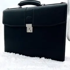 Burberry ビジネスバッグ ブリーフケース ブラック　メンズのサムネイル