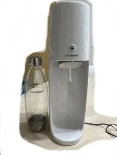 SodaStream 炭酸水メーカー 本体+ボンベ2本未使用ボトル ソーダストリーム SodaStream / ボトル