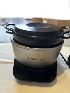 VERMICULAR 炊飯器 シルバー ガラス蓋付きのサムネイル