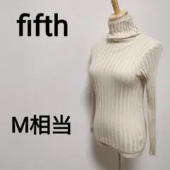 fifth M相当 リブニットタートルネック　伸縮◎　レーヨン100%　2395
