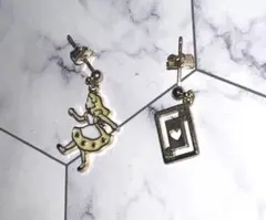 不思議の国のアリス　ピアス