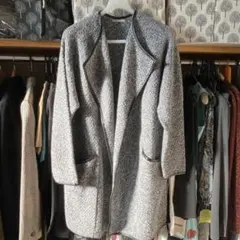 パイピングがアクセントのオープンコート