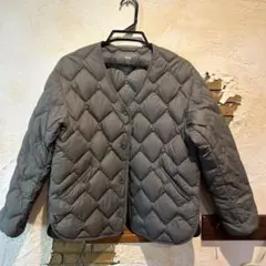 ユニクロ　ウルトラライトダウン　グレー　M