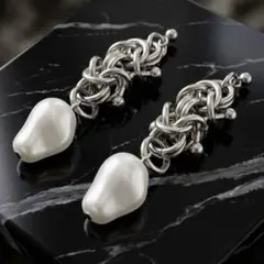 【ピアス】 シルバー ロング 大ぶり パール モード チェーンメイル ステンレス