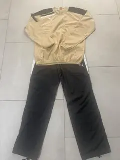 Puma ピステ上下 ベージュ/黒