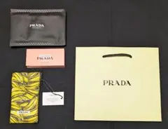PRADA　ノベルティ　バナナ ポーチ　パラドックス ヴァーチャル フラワー