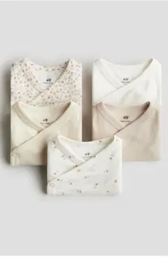 前開きロンパース